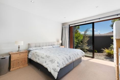 Photo of property in 18 Rannoch Drive, Jacks Point, Queenstown, 9371