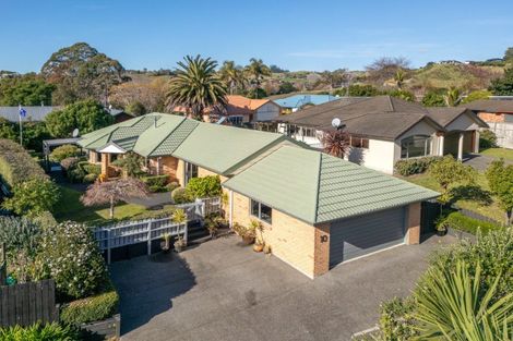 Photo of property in 10 Wouldbank Way, Welcome Bay, Tauranga, 3112