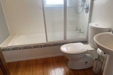 Photo of property in 18 Dinniss Avenue, Regent, Whangarei, 0112