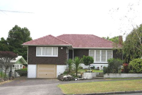 Photo of property in 31 Fruitvale Road, New Lynn, Auckland, 0600