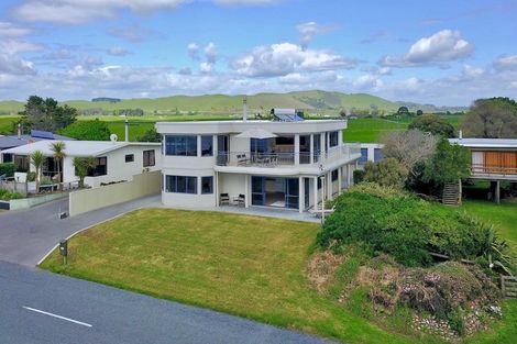 Photo of property in 121 Rogers Road, Pukehina, Te Puke, 3186