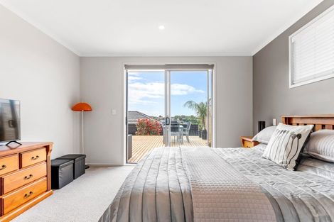 Photo of property in 4 Kiwa Crescent, Gulf Harbour, Whangaparaoa, 0930