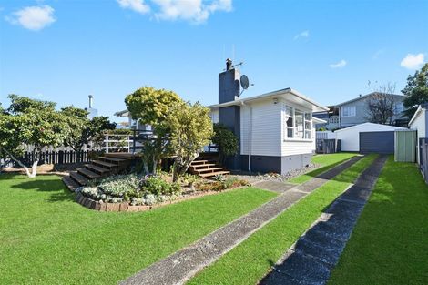 Photo of property in 16 Manapouri Place, Glenview, Hamilton, 3206