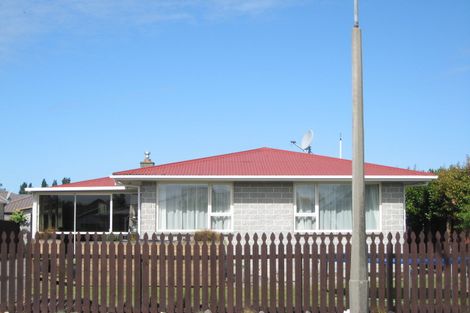 Photo of property in 23 Clipper Place, Redwood, Christchurch, 8051