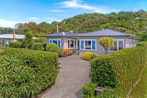 Photo of property in 50 Moana Road, Okitu, Gisborne, 4010