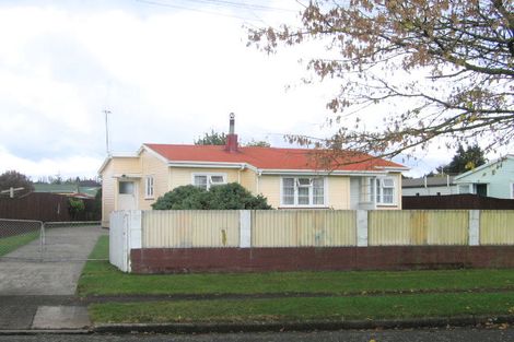 Photo of property in 1 Balerno Place, Tokoroa, 3420