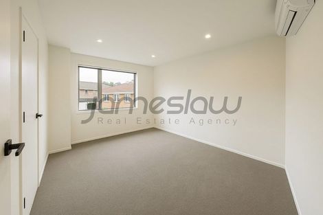 Photo of property in 4/7 Chevis Place, Pakuranga, Auckland, 2010