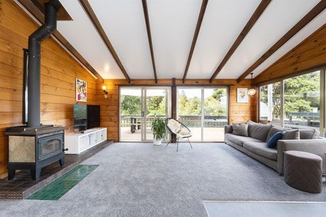 Photo of property in 27 Reynolds Place, Torbay, Auckland, 0630