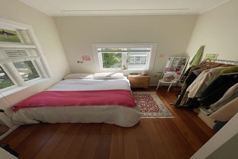 Photo of property in 39 Karepa Street, Brooklyn, Wellington, 6021