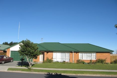 Photo of property in 52 Blackwood Drive, Wattle Downs, Auckland, 2103