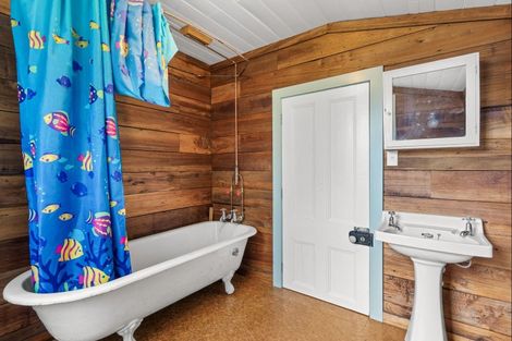 Photo of property in 342 Le Bons Bay Road, Le Bons Bay, Akaroa, 7583