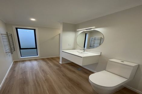 Photo of property in 17 Raeble Walkington Lane, Wallaceville, Upper Hutt, 5018