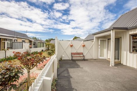 Photo of property in 49 Grantley Street, New Brighton, Christchurch, 8083