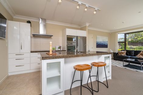 Photo of property in 95 Easther Crescent, Kew, Dunedin, 9012