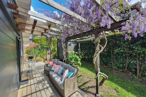 Photo of property in 9 Sunlight Promenade, Snells Beach, 0920