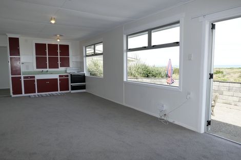Photo of property in 7 Kent Avenue, Waitarere Beach, Levin, 5510