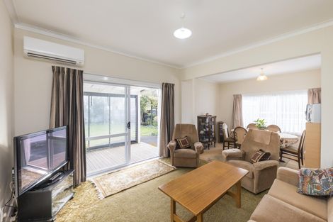 Photo of property in 11 Joseph Street, West End, Palmerston North, 4412