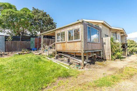 Photo of property in 25 Manuka Street, Castlecliff, Whanganui, 4501