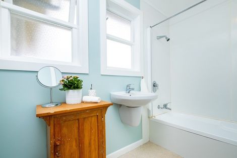 Photo of property in 4 Shrimpton Road, Haumoana, 4102