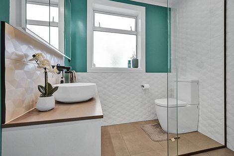 Photo of property in 2 Morrissey Street, Hawera, 4610