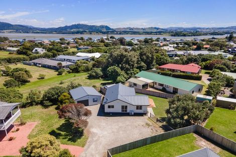 Photo of property in 32 Papaunahi Road, Bowentown, Katikati, 3177
