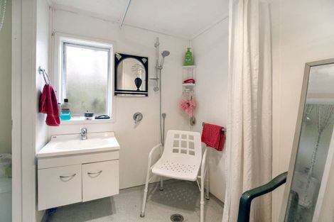 Photo of property in 94 Cornfoot Street, Castlecliff, Whanganui, 4501