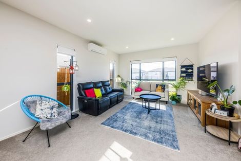 Photo of property in 10 Earlywood Road, Takanini, 2110