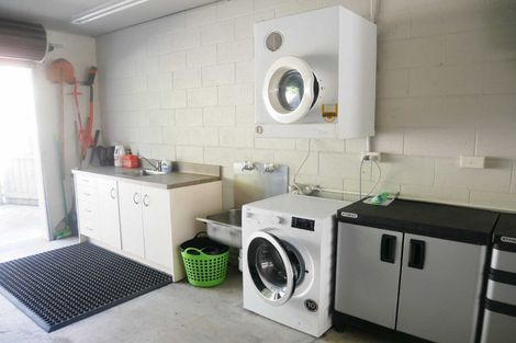 Photo of property in 543 Harewood Road, Harewood, Christchurch, 8051