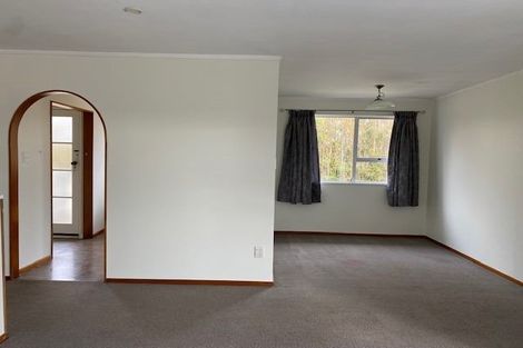 Photo of property in 2/48 Archmillen Avenue, Pakuranga Heights, Auckland, 2010