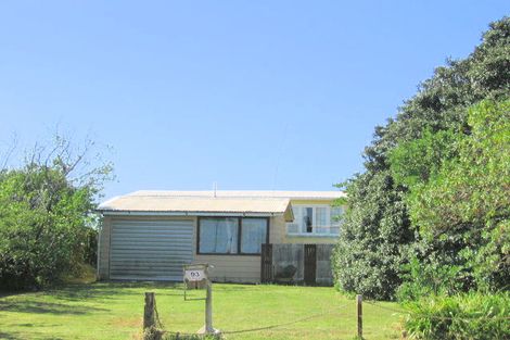 Photo of property in 93 Karewa Parade, Papamoa Beach, Papamoa, 3118