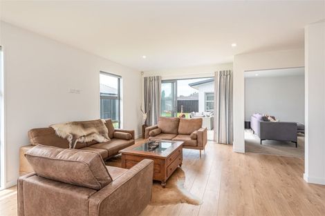 Photo of property in 11 Merino Crescent, Amberley, 7410