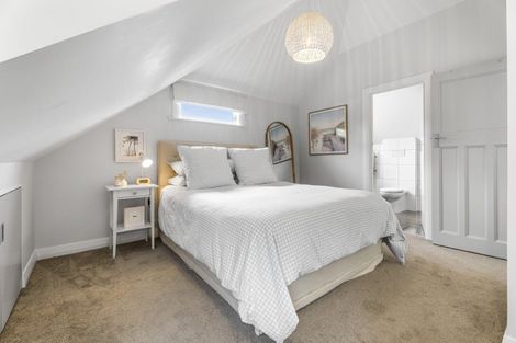 Photo of property in 9a North Avenue, Narrow Neck, Auckland, 0624