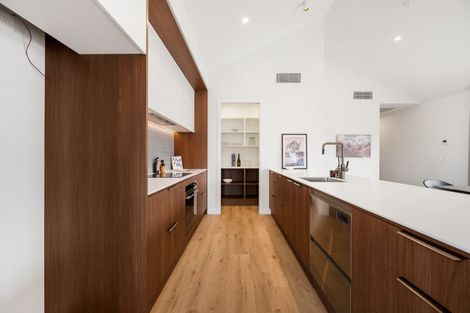 Photo of property in 13 Packer Road, Wanaka, 9382