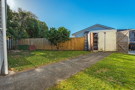 Photo of property in 12 Robinson Crescent, Westbrook, Palmerston North, 4412