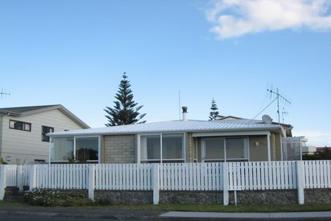 Photo of property in 190 Ocean Road, Ohope, 3121