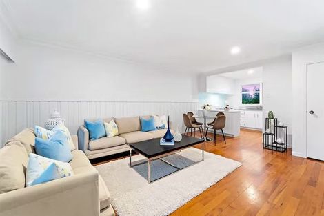 Photo of property in 3/5 Braemar Road, Castor Bay, Auckland, 0620