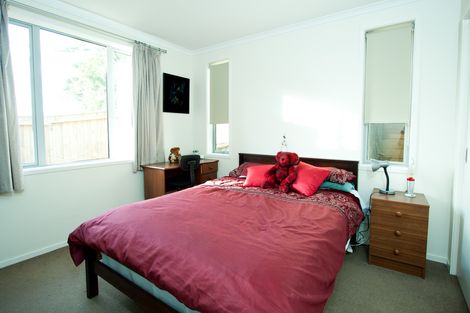 Photo of property in 118a Sunset Road, Unsworth Heights, Auckland, 0632