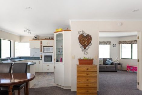 Photo of property in 20 Azalea Dell, Mount Maunganui, 3116