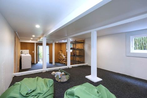 Photo of property in 1/49 Konini Road, Titirangi, Auckland, 0604