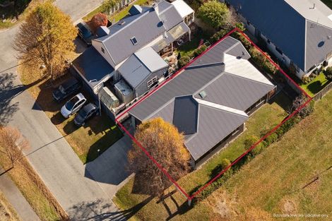 Photo of property in 2 Innes Place, Arrowtown, 9302