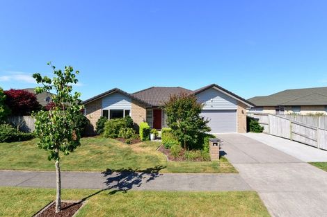 Photo of property in 20 Whitney Place, Rototuna North, Hamilton, 3210