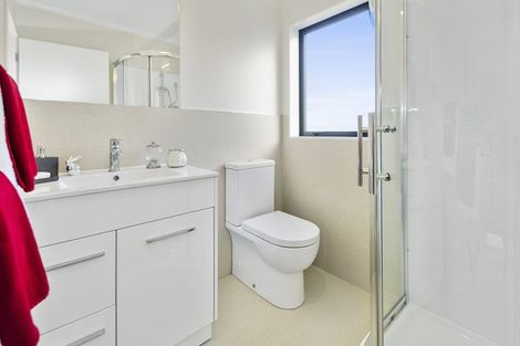 Photo of property in 2b Wood Street, Papakura, 2110