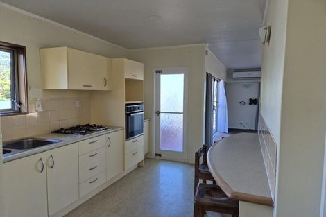 Photo of property in 27 Amorino Drive, Red Beach, 0932