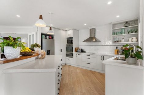 Photo of property in 29 Carribean Place, Papamoa Beach, Papamoa, 3118