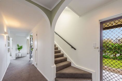 Photo of property in 2 Lomond Place, Tamatea, Napier, 4112