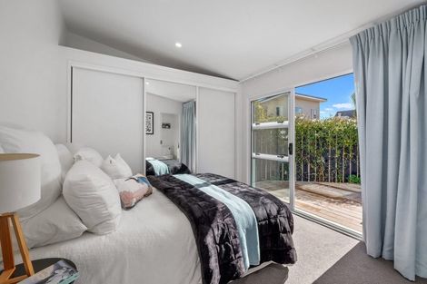 Photo of property in 1/69 Bay Street, Red Beach, 0932