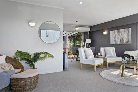 Photo of property in 96 Wakeman Road, Acacia Bay, Taupo, 3330