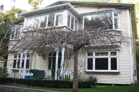 Photo of property in 127 Glenmore Street, Kelburn, Wellington, 6012