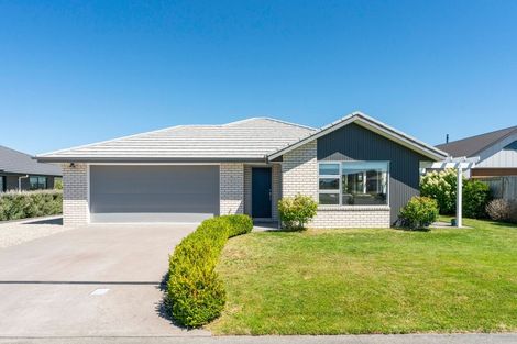 Photo of property in 15 Kara Place, Wharewaka, Taupo, 3330