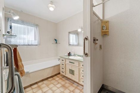 Photo of property in 53 Brightside Road, Stanmore Bay, Whangaparaoa, 0932